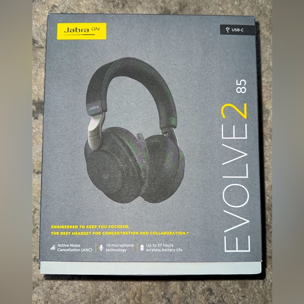 Jabra Evolve2 85 UC Wireless Headphones with Link380a & Charging stand in black